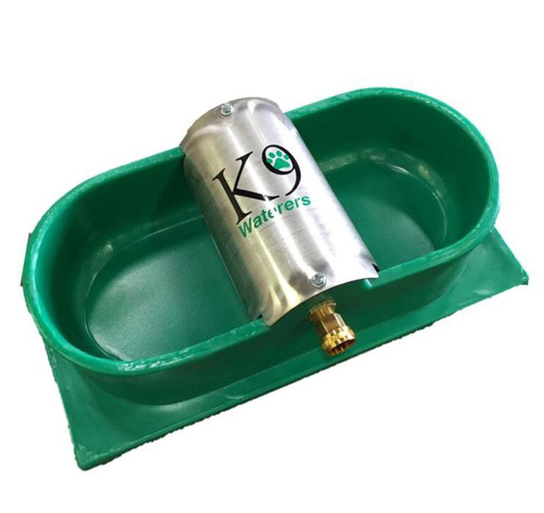 Franklin automatic waterer for dogs, connects to a hose